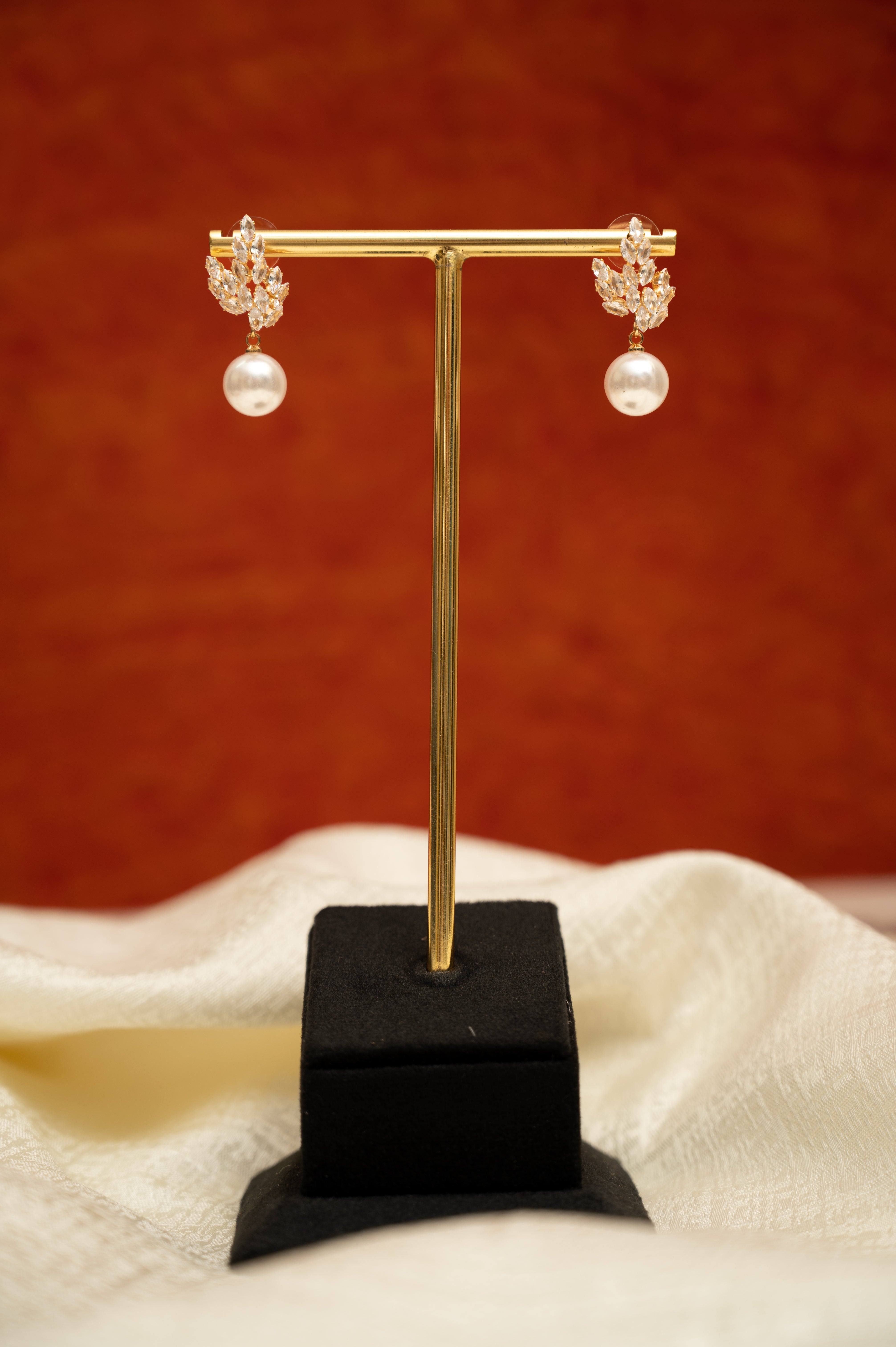 Snow leaf Pearl Drops Pearl Alloy Earring Set, Drops & Danglers